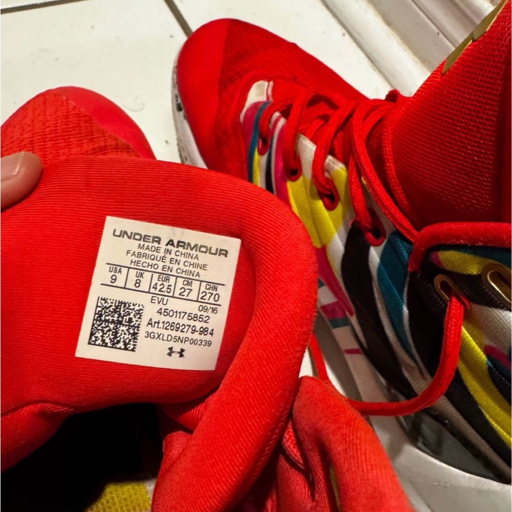 Steph Curry 3 “CNY” Basketball shoes - Picture 4 of 4